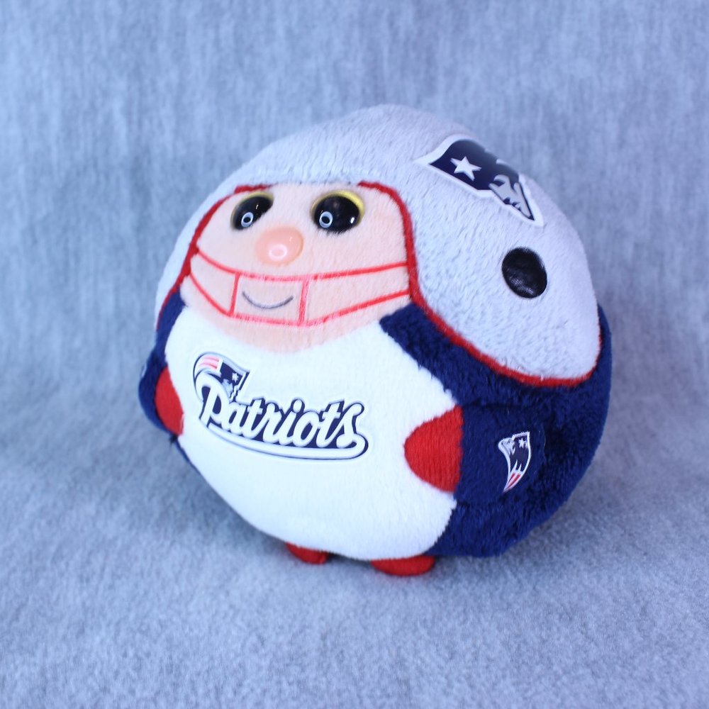 TY NEW ENGLAND PATRIOTS PLUSH BALL 5" STUFFED NFL FOOTBALL TEAM TOY